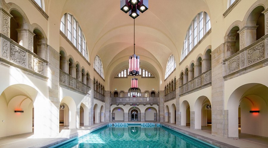 Hotel Oderberger, Berlin, Prenzlauer Berg — public baths, 1902